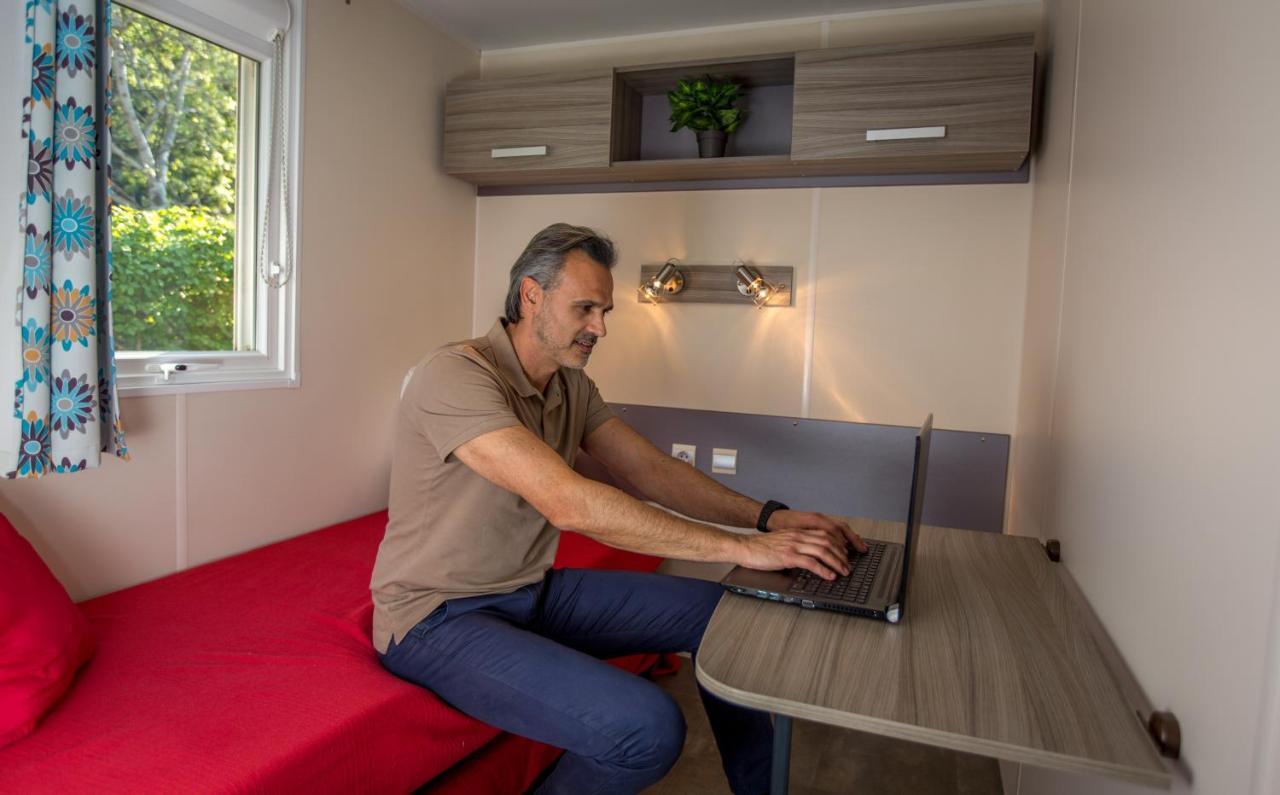 Camping Marina Plage Vitrolles  Zewnętrze zdjęcie