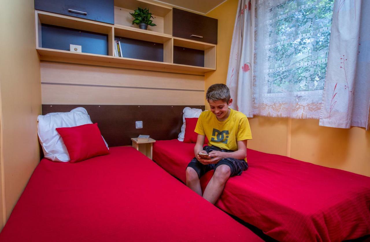 Camping Marina Plage Vitrolles  Zewnętrze zdjęcie